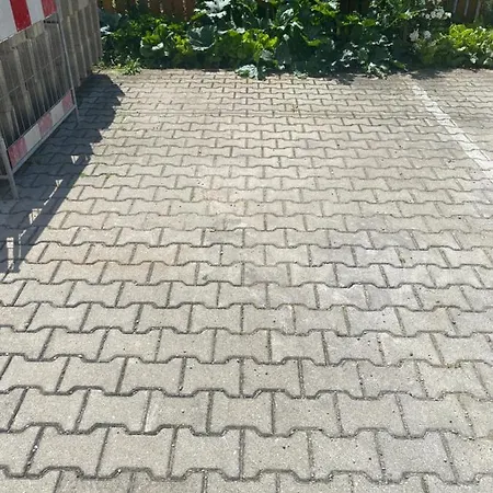 S&a דירה הולצקירכן
